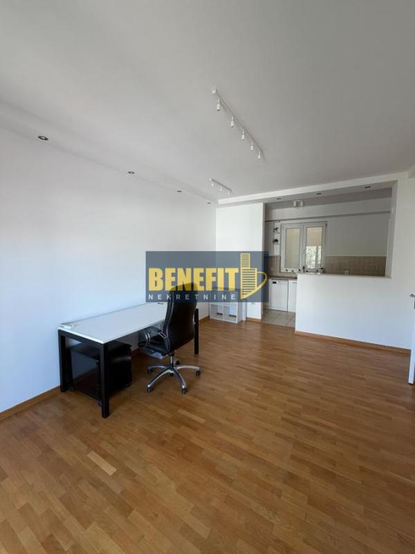 Slika 3 - Dvosoban stan za izdavanje, 50m2, 800€