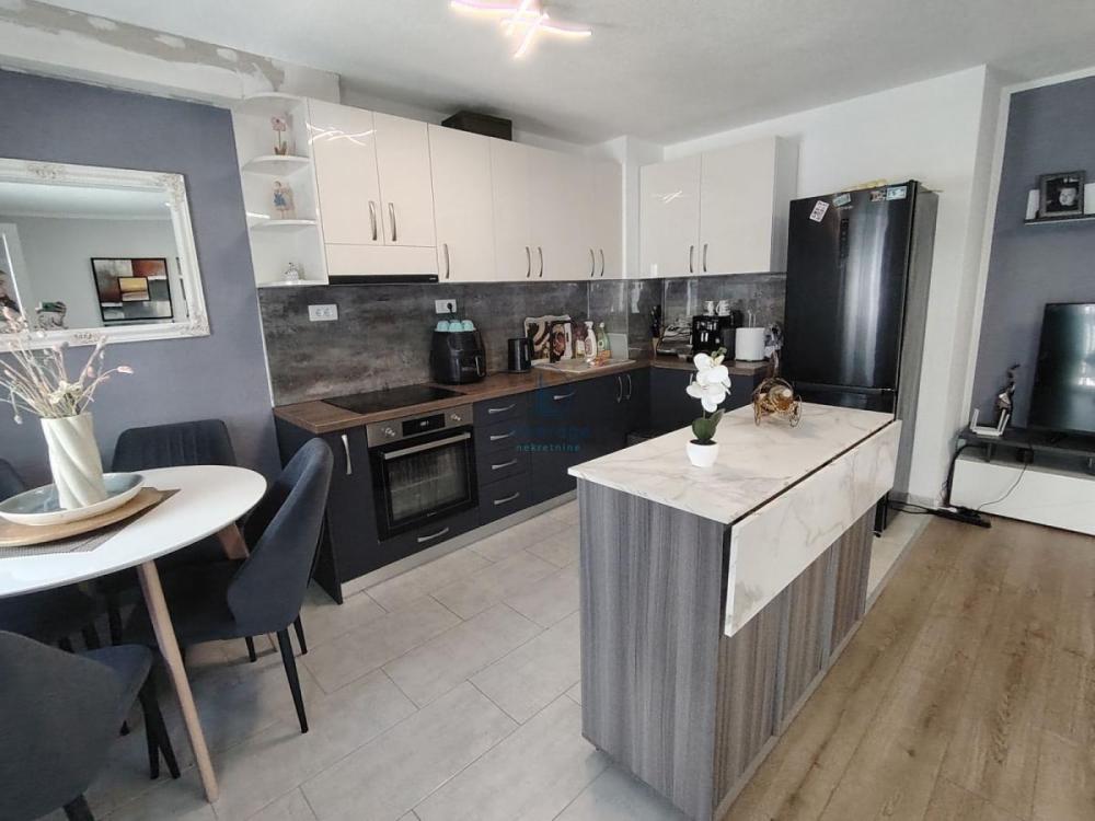 Slika 3 - Ugrinovački put 19. deo, Trosoban stan za izdavanje, 60m2, 500€