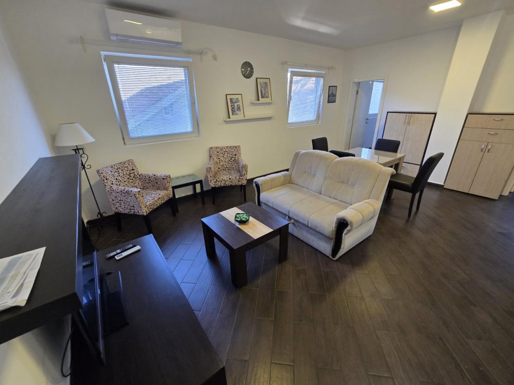 Slika 1 - Hercegovačka, Dvoiposoban stan za izdavanje, 51m2, 450€