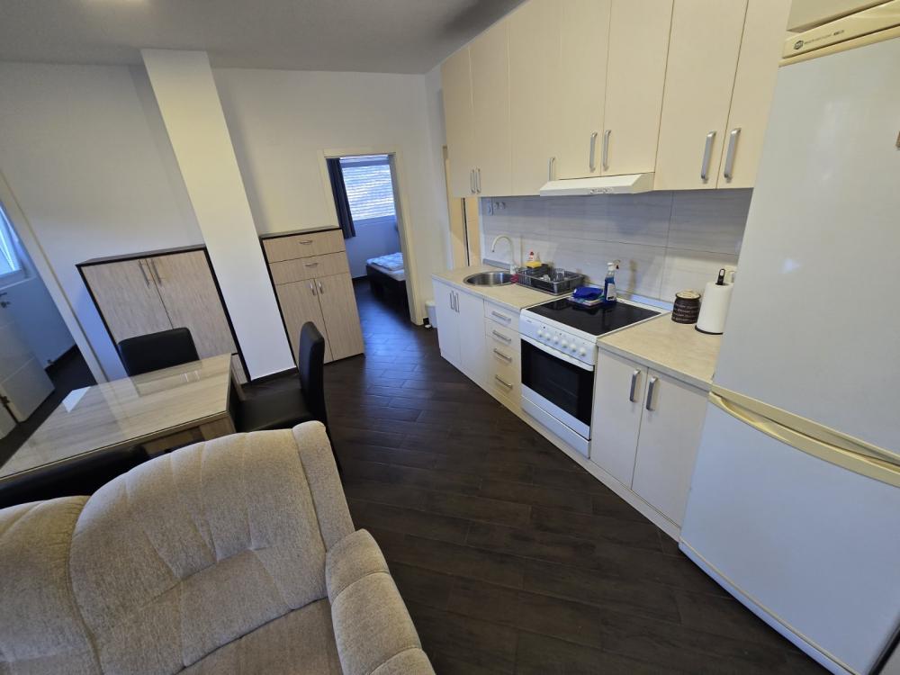 Slika 3 - Hercegovačka, Dvoiposoban stan za izdavanje, 51m2, 450€