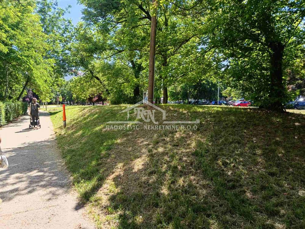 Slika 2 - Luke Vojvodića, Jednoiposoban stan na prodaju, 41m2, 120.000€