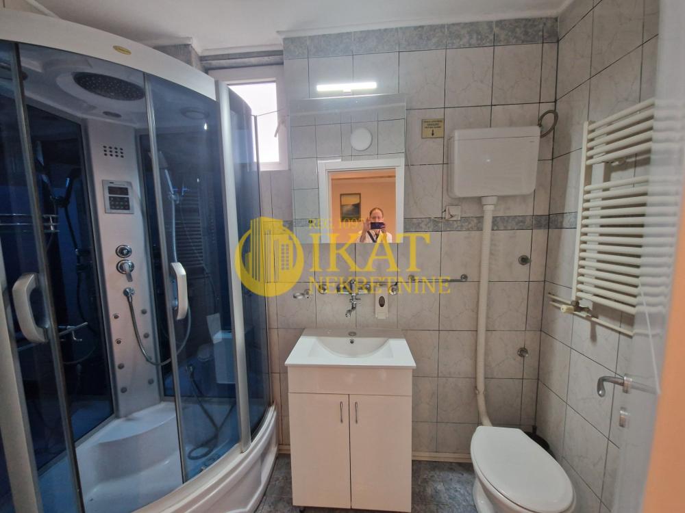 Slika 3 - Radoja Dakića,  Lokal za izdavanje, 33m2, 350€
