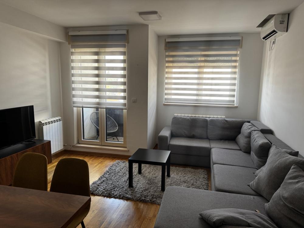 Slika 1 - Krfska, Trosoban stan za izdavanje, 50m2, 700€