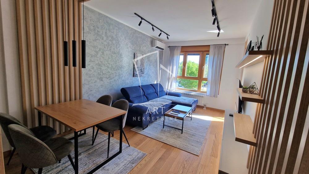 Slika 1 - Tadije Sondermajera, Dvosoban stan za izdavanje, 48m2, 1.000€