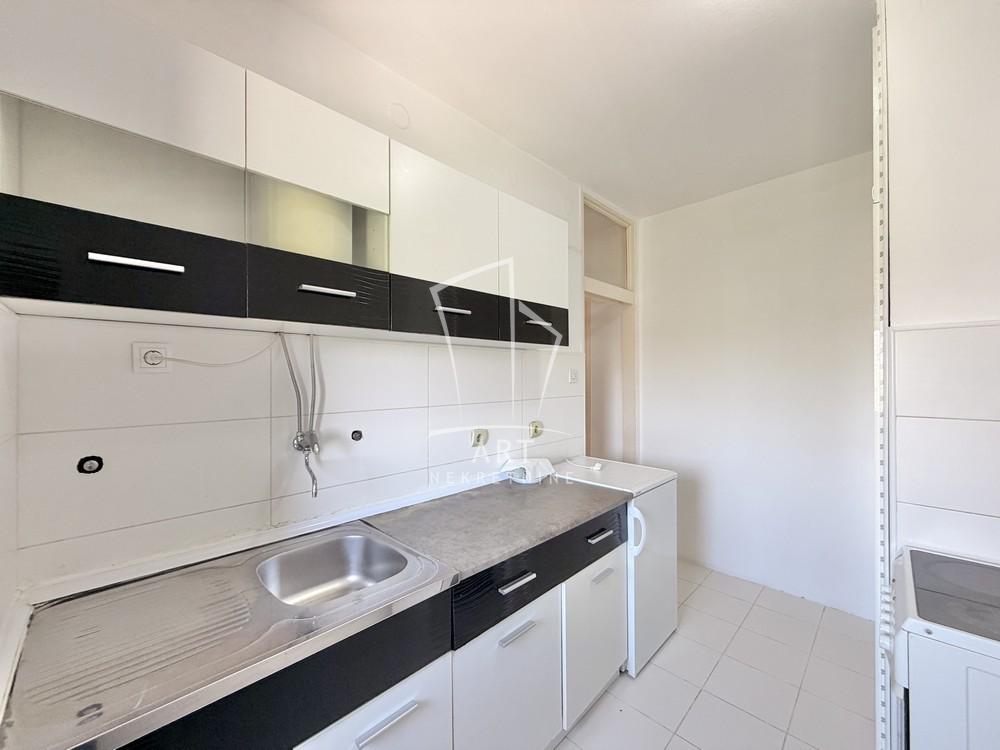 Slika 11 - Sretena Mladenovića Mike, Dvoiposoban stan na prodaju, 40m2, 125.000€