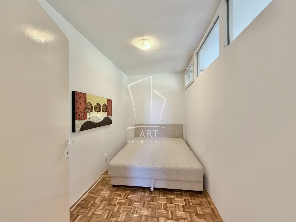 Slika 4 - Sretena Mladenovića Mike, Dvoiposoban stan na prodaju, 40m2, 125.000€