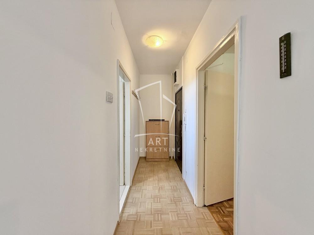 Slika 8 - Sretena Mladenovića Mike, Dvoiposoban stan na prodaju, 40m2, 125.000€