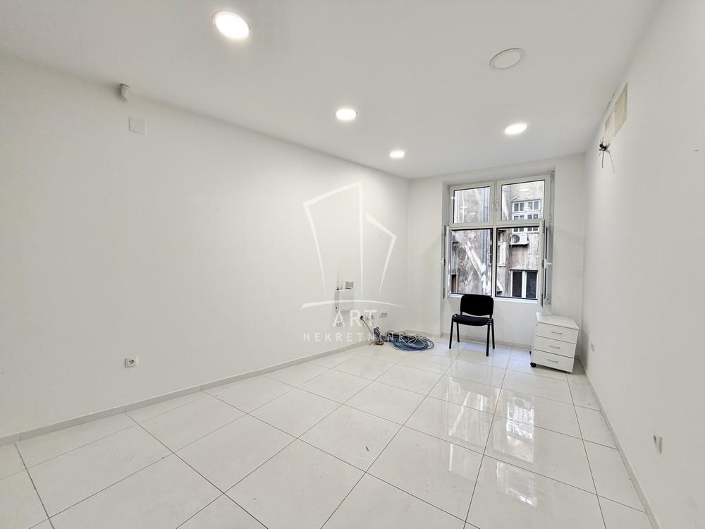 Slika 5 - Terazije,  Lokal na prodaju, 179m2, 1.200.000€