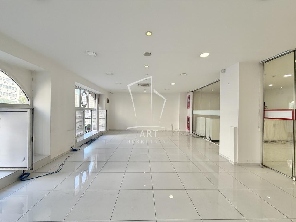 Slika 2 - Terazije,  Lokal za izdavanje, 179m2, 4.900€