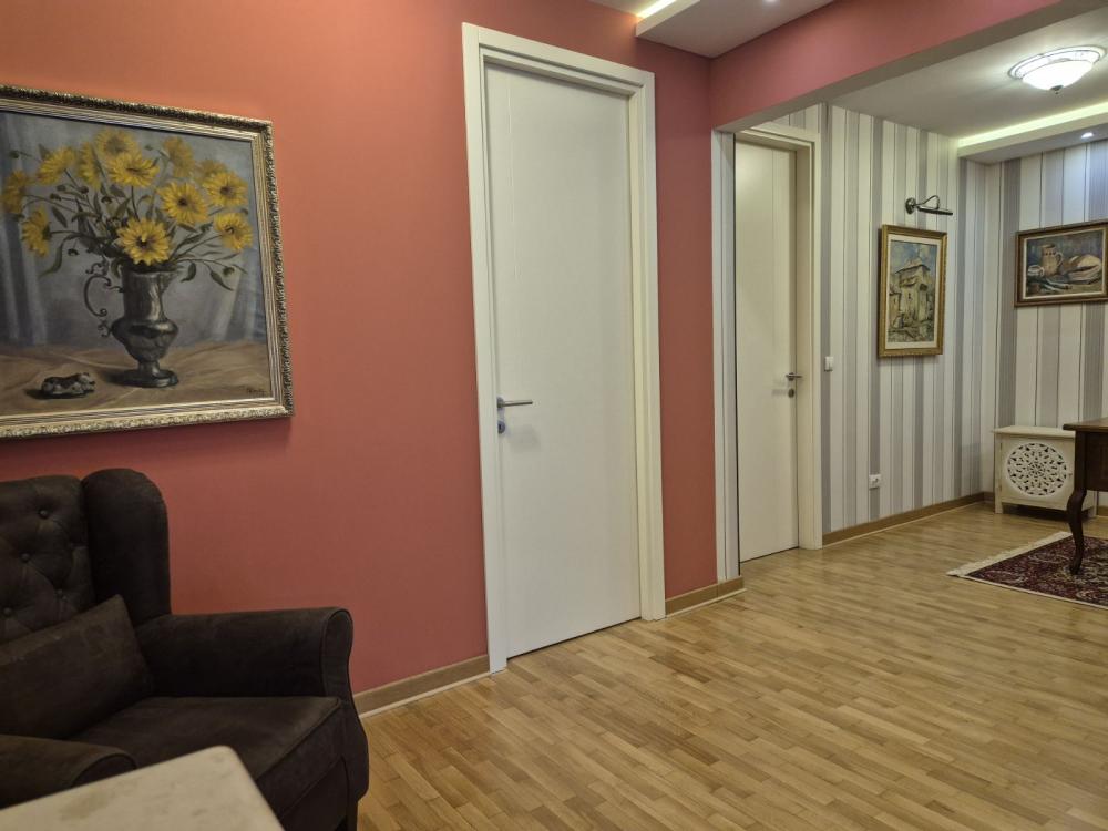 Slika 10 - Jurija Gagarina, Trosoban stan za izdavanje, 102m2, 1.400€