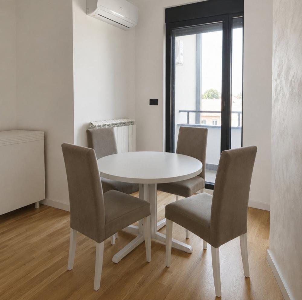 Slika 3 - Ugrinovačka, Jednoiposoban stan za izdavanje, 42m2, 690€