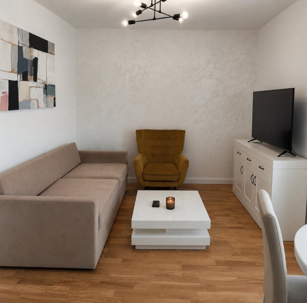 Glavna slika -Ugrinovačka, Jednoiposoban stan za izdavanje, 42m2, 690€
