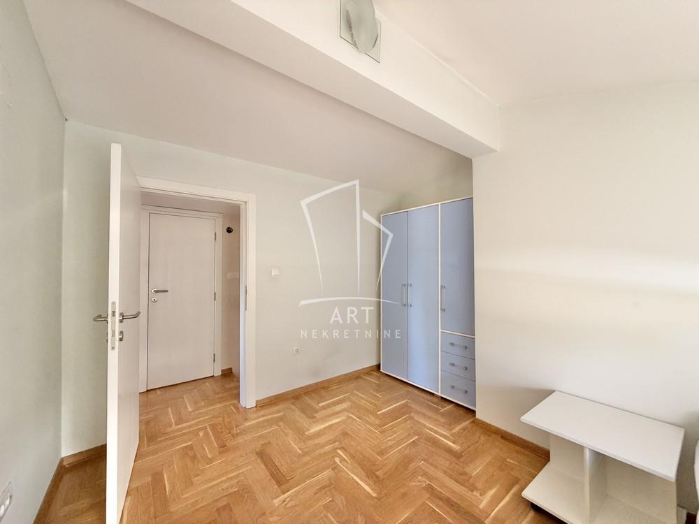 Slika 11 - Dragana Rakića, Trosoban stan na prodaju, 84m2, 304.500€