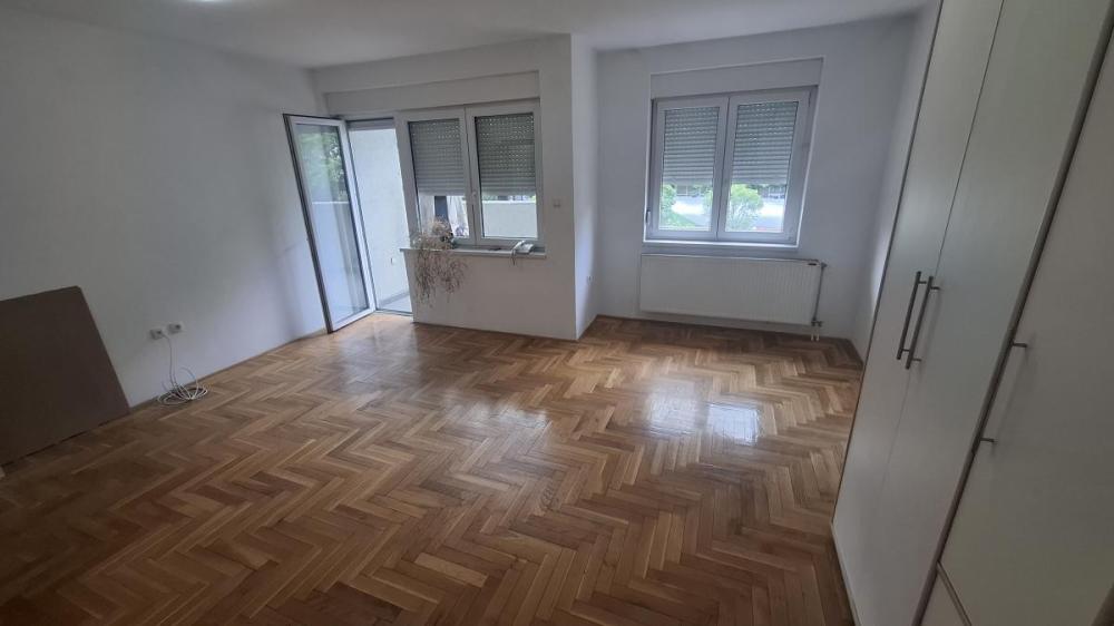 Slika 6 - Dvosoban stan za izdavanje, 67m2, 500€