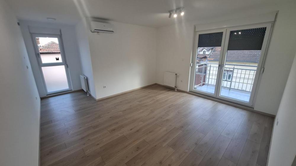 Slika 3 - Četvorosoban stan za izdavanje, 88m2, 600€