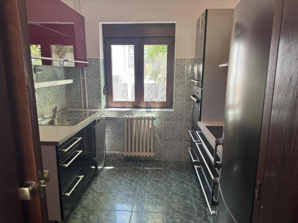 Slika 8 -  Kuća za izdavanje, 290m2, 2.500€