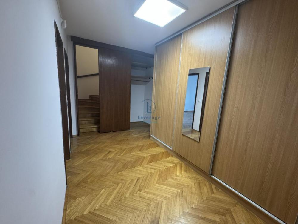 Slika 7 -  Kuća za izdavanje, 290m2, 2.500€