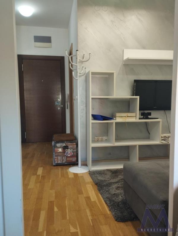 Slika 9 - Jednoiposoban stan za izdavanje, 380€