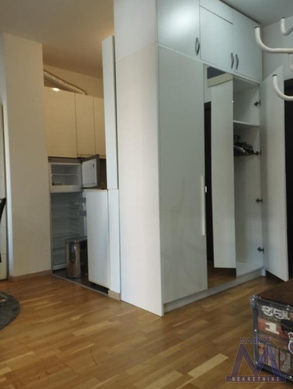 Slika 4 - Jednoiposoban stan za izdavanje, 380€