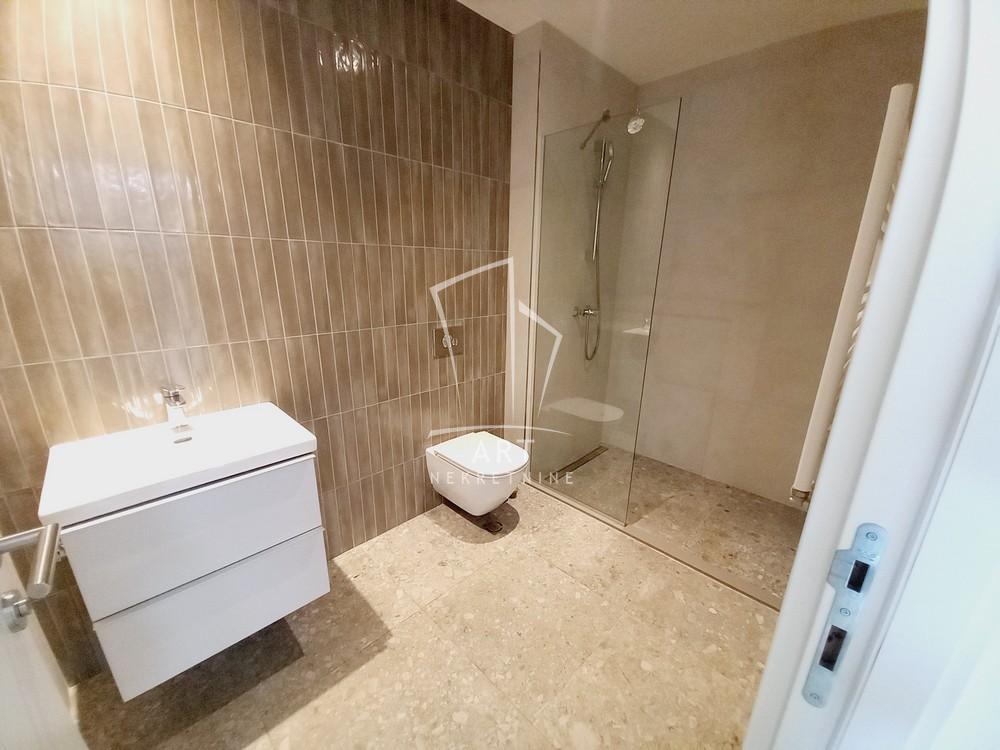 Slika 11 - Bulevar Vudroa Vilsona, Trosoban stan za izdavanje, 74m2, 1.300€