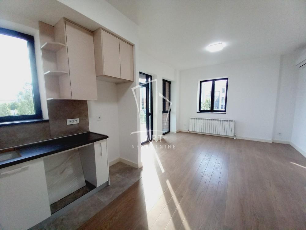 Slika 1 - Bulevar Vudroa Vilsona, Trosoban stan za izdavanje, 74m2, 1.300€