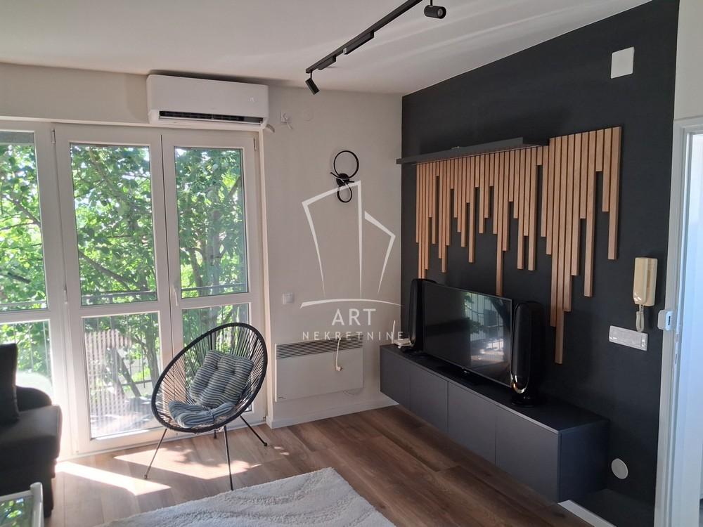 Slika 1 - Ljubostinjska, Dvosoban stan za izdavanje, 29m2, 850€