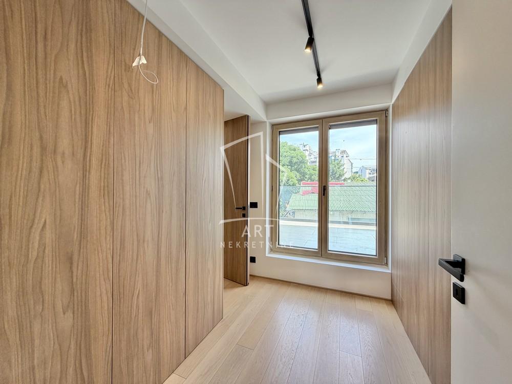 Slika 9 - Sazonova, Trosoban stan za izdavanje, 132m2, 1.600€