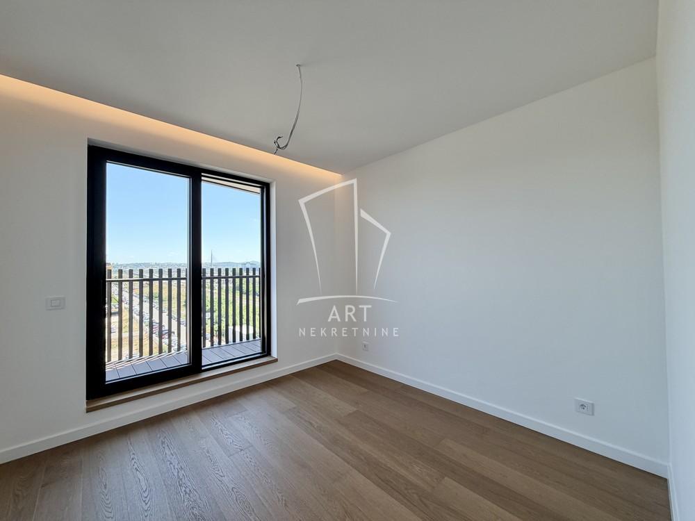 Slika 4 - Omladinskih brigada, Trosoban stan na prodaju, 170m2, 870.000€