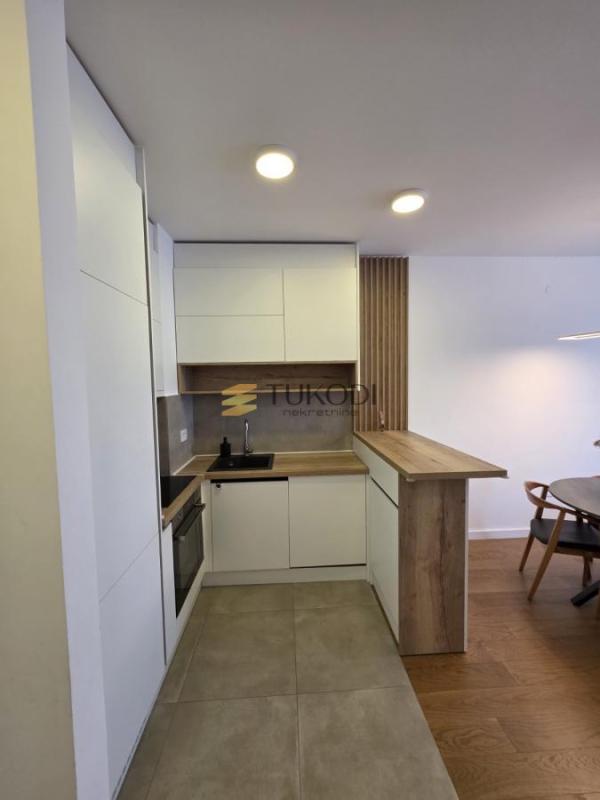 Slika 6 - Trosoban stan za izdavanje, 65m2, 1.200€