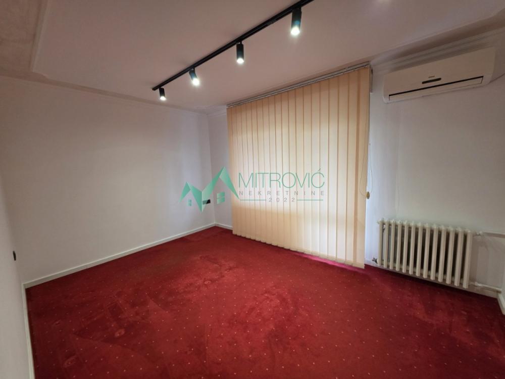 Glavna slika - Lokal za izdavanje, 73m2, 700€