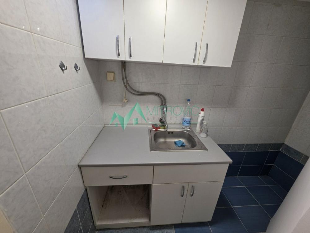 Slika 3 -  Lokal za izdavanje, 73m2, 700€