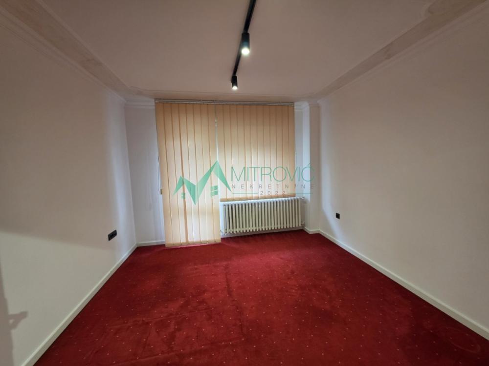 Slika 6 -  Lokal za izdavanje, 73m2, 700€