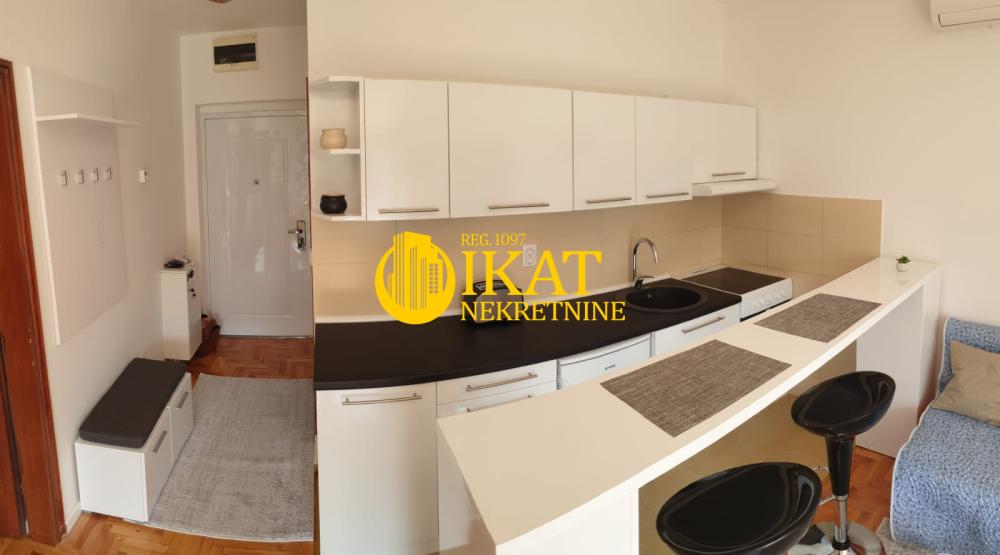 Slika 3 - Paje Jovanovića, Dvosoban stan na prodaju, 40m2, 160.000€