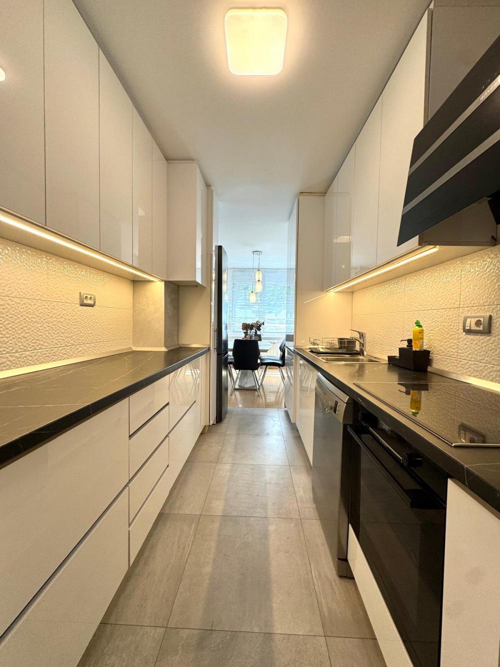 Slika 5 - Bulevar Kralja Aleksandra, Četvorosoban stan za izdavanje, 94m2, 1.200€