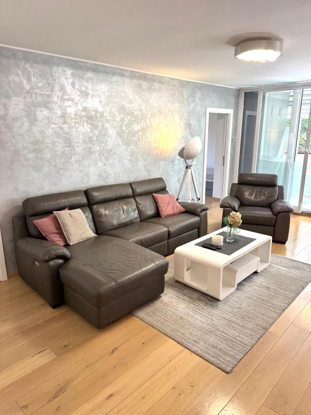 Slika 2 - Bulevar Kralja Aleksandra, Četvorosoban stan za izdavanje, 94m2, 1.200€