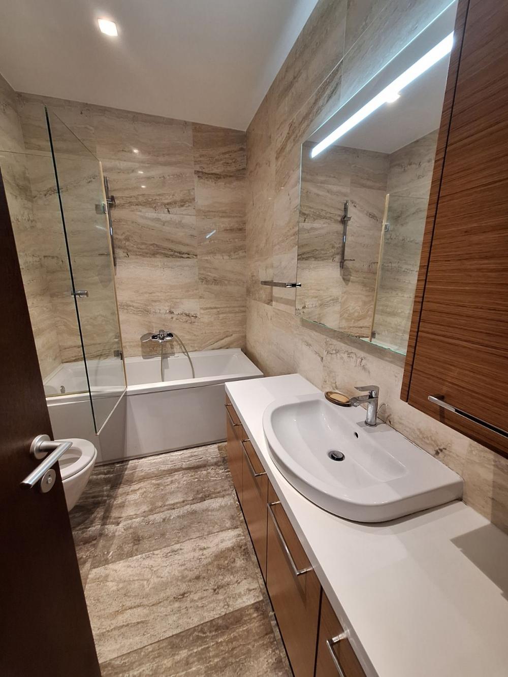 Slika 10 - Mome Kapora, Trosoban stan za izdavanje, 102m2, 1.800€