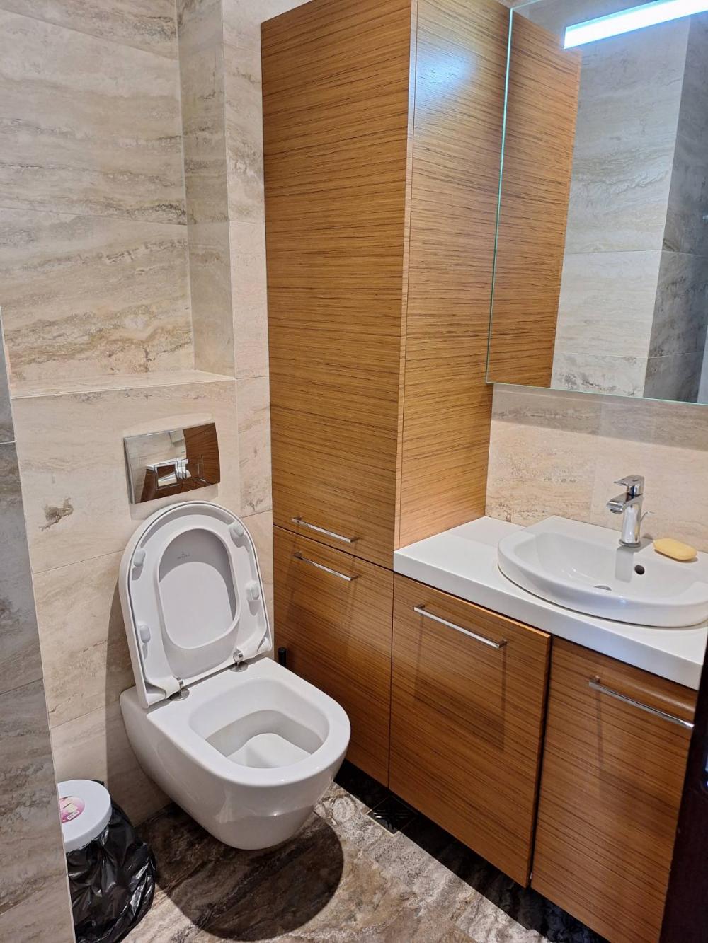 Slika 11 - Mome Kapora, Trosoban stan za izdavanje, 102m2, 1.800€
