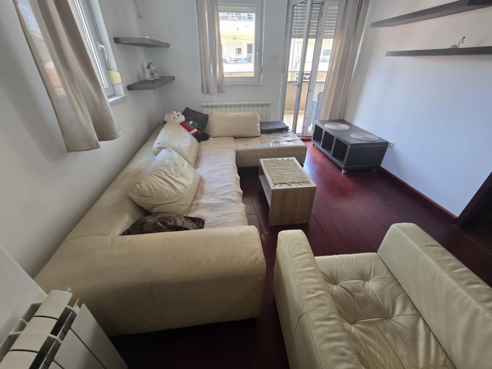 Slika 1 - Cara Dušana, Dvosoban stan za izdavanje, 57m2, 500€