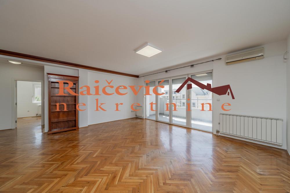 Slika 3 - Miloja Djaka, Četvorosoban stan na prodaju, 117m2, 468.000€
