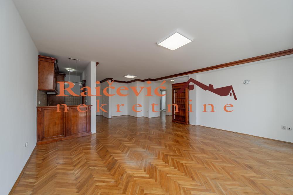 Slika 7 - Miloja Djaka, Četvorosoban stan na prodaju, 117m2, 468.000€
