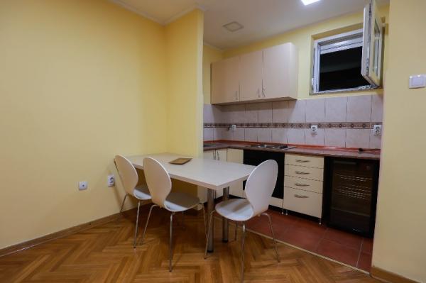 Slika 1 - Zaplanjska, Trosoban stan za izdavanje, 60m2, 500€