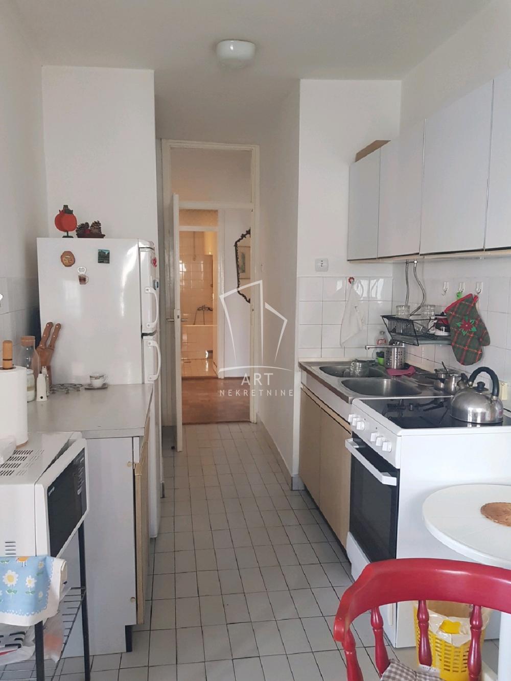 Slika 3 - Vojislava Ilića, Trosoban stan za izdavanje, 78m2, 950€