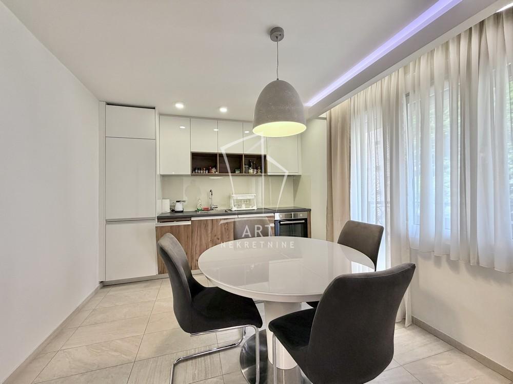 Slika 4 - Danteova, Trosoban stan za izdavanje, 79m2, 730€