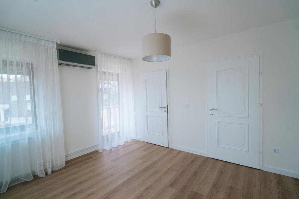 Slika 4 - Jovana Monasterlije, Trosoban stan na prodaju, 74m2, 144.000€
