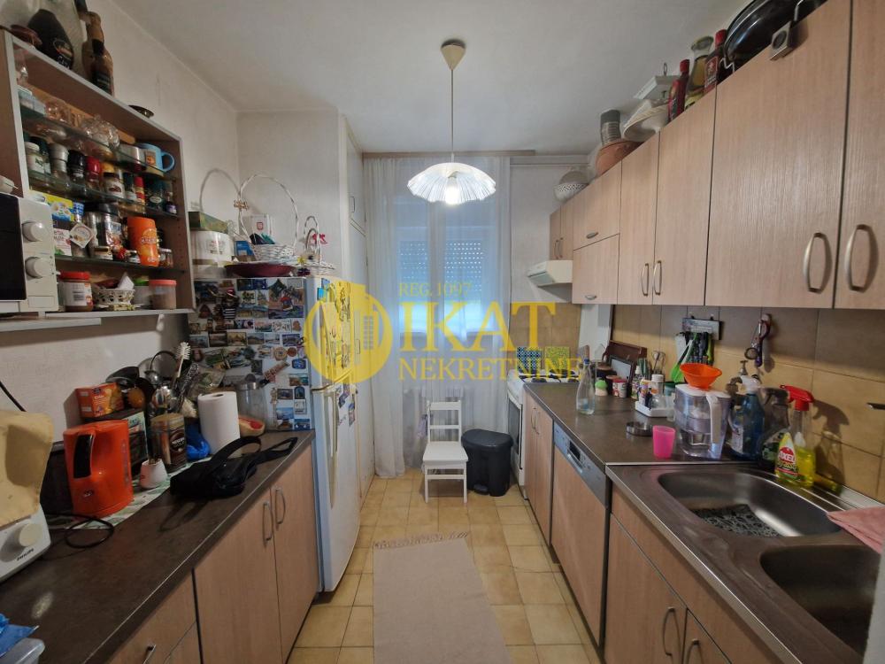 Slika 5 - Miloša Obrenovića, Četvorosoban stan na prodaju, 99m2, 169.000€