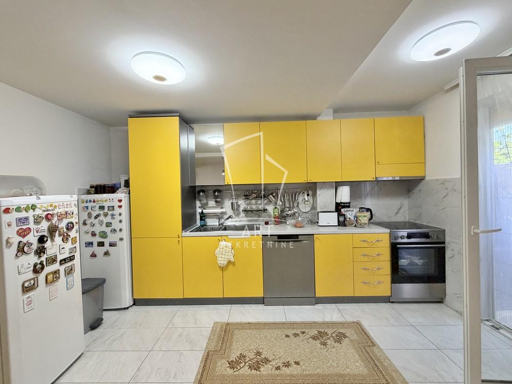 Slika 6 - Sutjeska 7, Trosoban stan na prodaju, 72m2, 136.000€