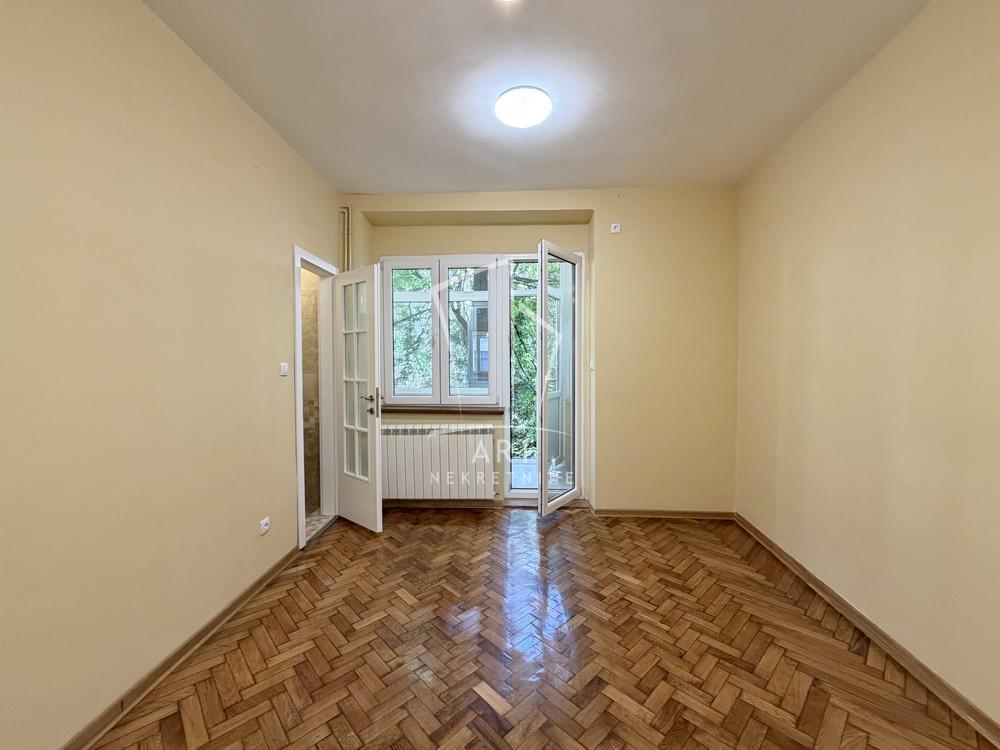 Slika 9 - Cetinjska, Četvorosoban stan na prodaju, 65m2, 350.000€
