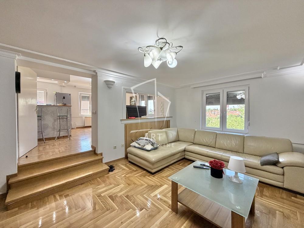 Slika 1 - Rada Ostojića,  Kuća na prodaju, 158m2, 199.000€