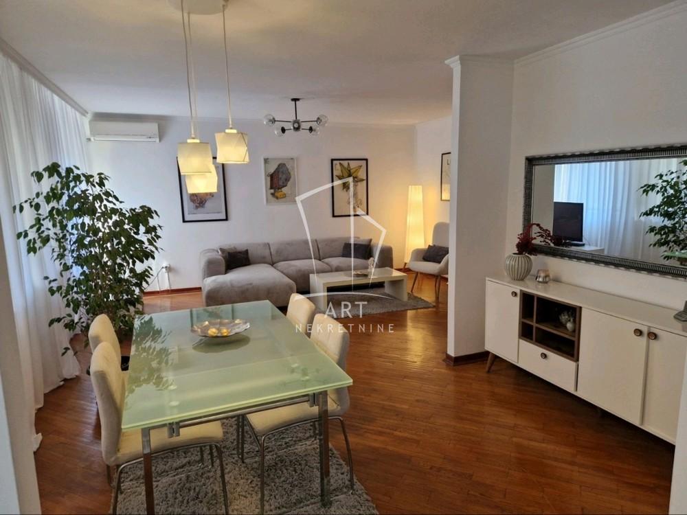 Slika 2 - Svetog Save, Četvorosoban stan za izdavanje, 107m2, 1.400€