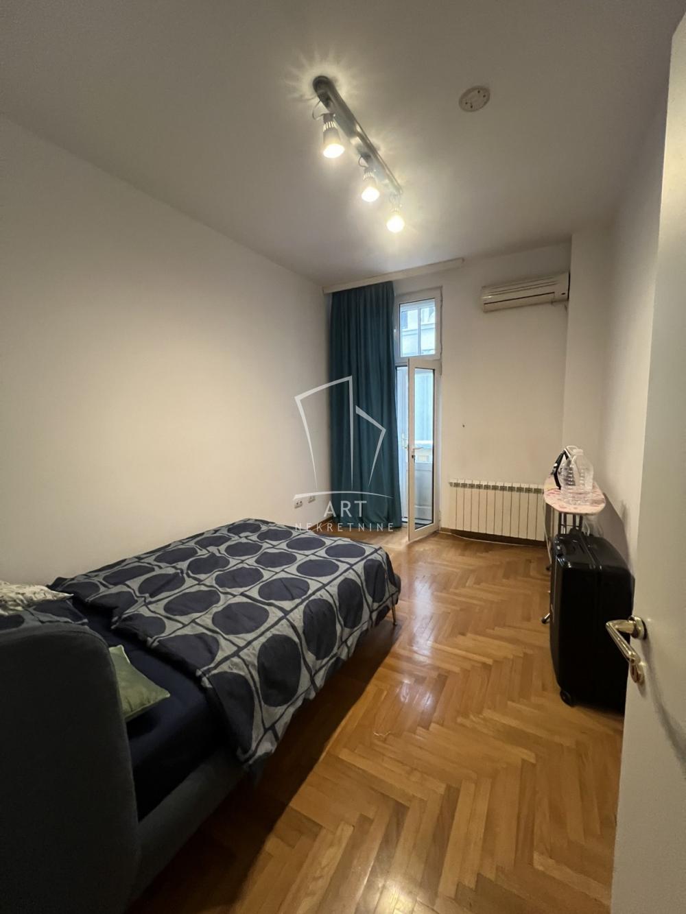 Slika 3 - Zmaj Jovina, Četvorosoban stan za izdavanje, 99m2, 1.500€